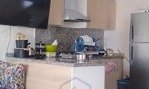 Apartamento para alugar com varanda