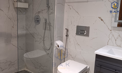 Apartamento para alugar com estacionamento