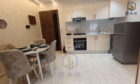 Apartamento para alugar com estacionamento