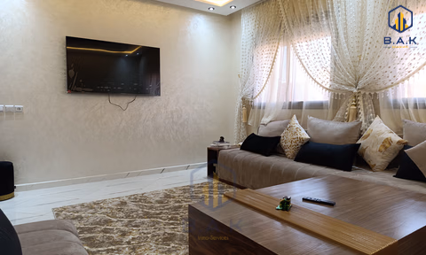 Appartement te huur met balkon op de tweede verdieping