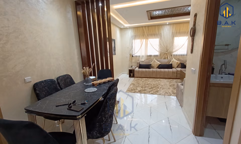 Appartement te huur met balkon op de tweede verdieping