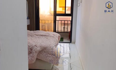 Appartement te huur met balkon op de tweede verdieping