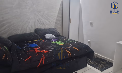 Appartement te huur met balkon op de tweede verdieping