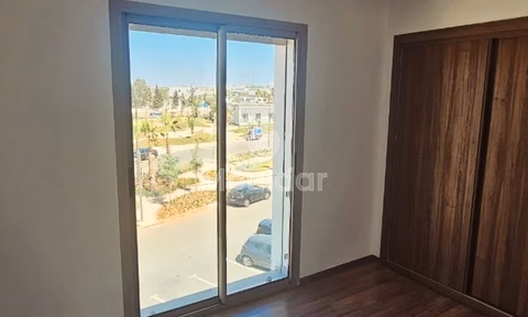 شقة للإيجار في الطابق الأرضي