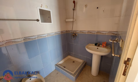 Wohnung mit Terrasse zu verkaufen