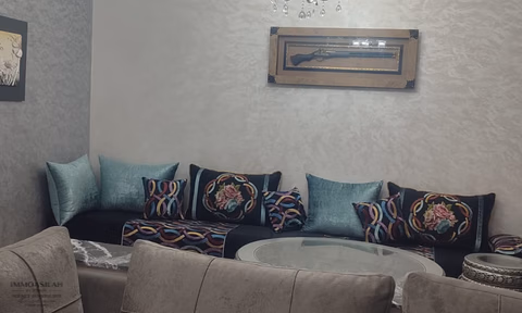 شقة للإيجار في الطابق الأول