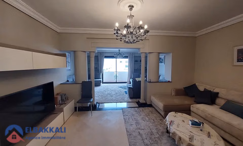 Wohnung mit Balkon zu verkaufen