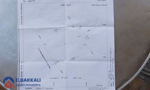 Geteelde bouwgrond in een woonwijk te koop