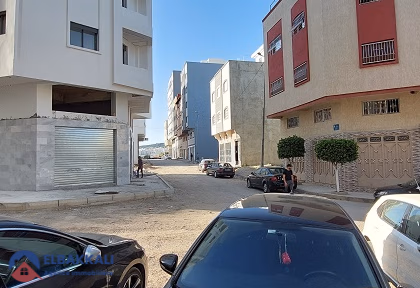 Casa in vendita con balcone e quattro piani