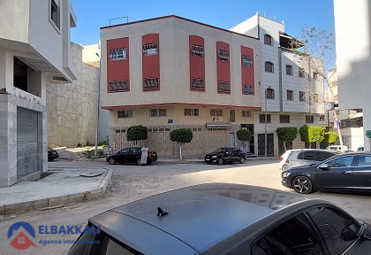 Casa in vendita con balcone e quattro piani