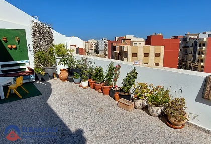 Haus mit Terrasse zu verkaufen