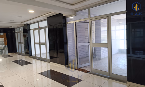 Local commercial à vendre