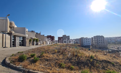 أرض محفظة في تجزئة للبيع لبناء فيلا