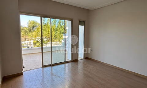 Villa for rent with swimming pool