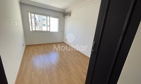 Appartement à louer, 5 chambres, Triangle d'Or, Casablanca, 269m².