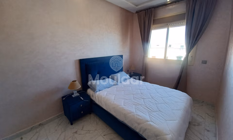 شقة للبيع في الطابق الثالث