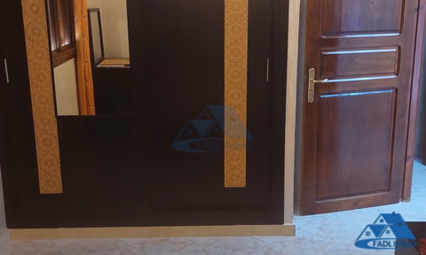 Villa zu verkaufen mit Terrasse und zwei Etagen