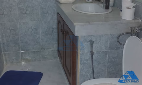 Villa zu verkaufen mit Terrasse und zwei Etagen