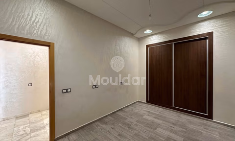 شقة للشراء مع تراس في الطابق الأرضي