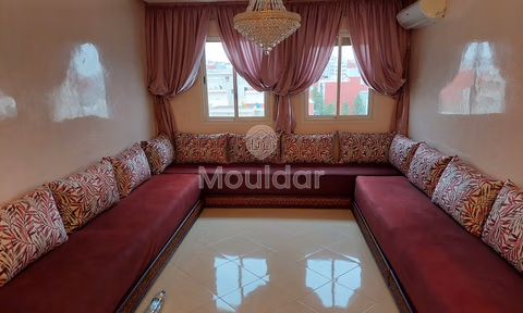 شقة للبيع مع شرفة في الطابق السابع