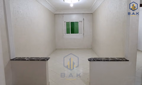 Appartement te huur met balkon op de eerste verdieping