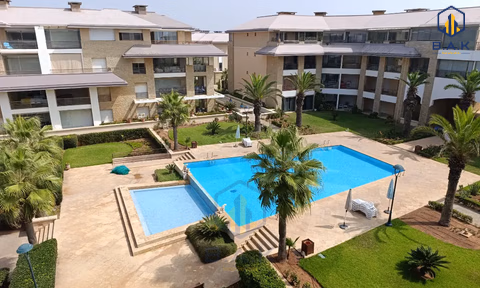 Appartement met zwembad te huur