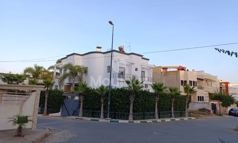 Villa for buy with terrace