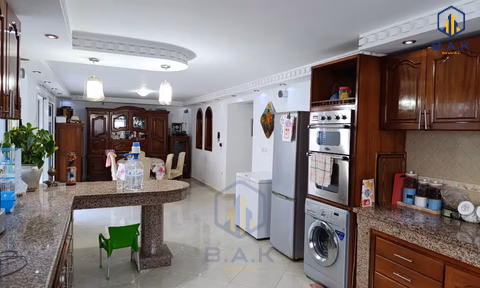 Villa for buy with terrace