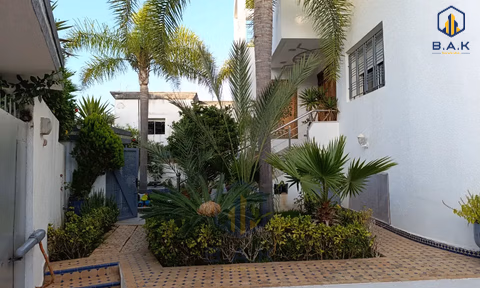 Villa for buy with terrace