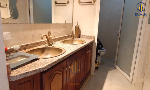 Villa for buy with terrace