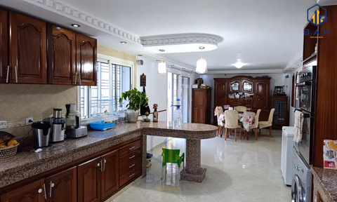 Villa for buy with terrace