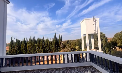 Villa for sale in Idaouguerd with pool - 4 bedrooms, 900 m².