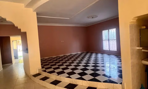 Villa for sale in Idaouguerd with pool - 4 bedrooms, 900 m².