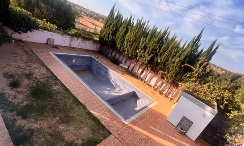 Villa for sale in Idaouguerd with pool - 4 bedrooms, 900 m².
