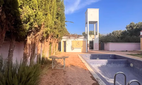 Villa for sale in Idaouguerd with pool - 4 bedrooms, 900 m².
