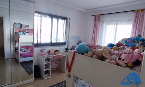 Wohnung mit Parkplatz zu verkaufen