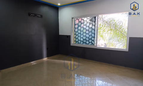 Ufficio in affitto con terrazza al primo piano