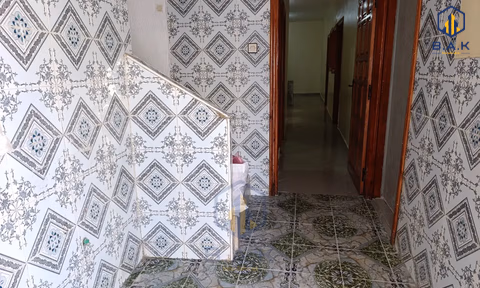 شقة للإيجار مع تراس في الطابق الأرضي