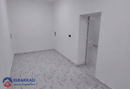 Bureau à louer au premier étage