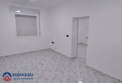 Bureau à louer au premier étage