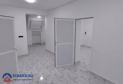 Bureau à louer au premier étage