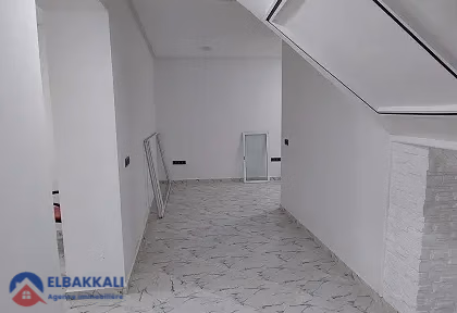 Bureau à louer au premier étage