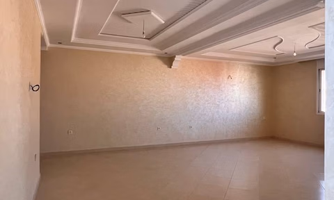 للبيع: شقة 3 غرف في حي المستقبل