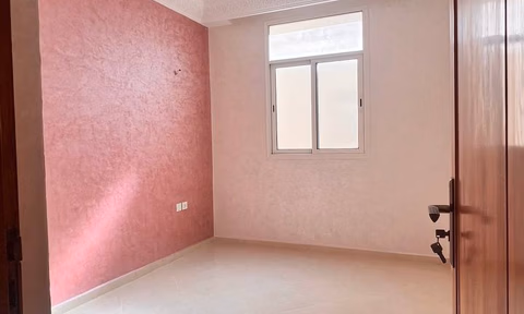 للبيع: شقة 3 غرف في حي المستقبل