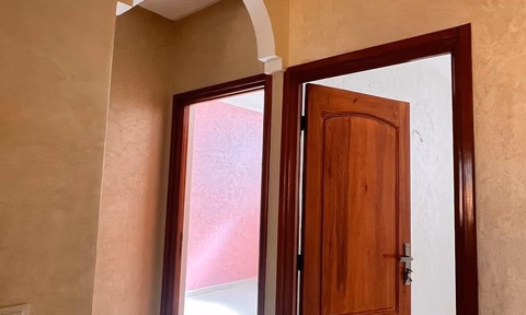 للبيع: شقة 3 غرف في حي المستقبل