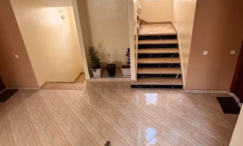 للبيع: شقة 3 غرف في حي المستقبل