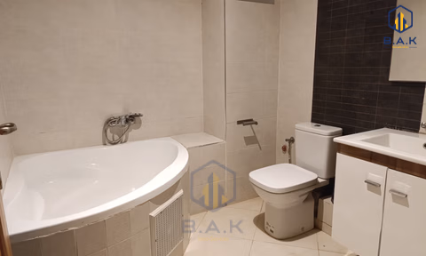 Appartement à louer au troisième étage