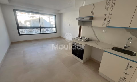 استوديو للإيجار في غوثييه، الدار البيضاء - 50م²، الطابق الخامس.