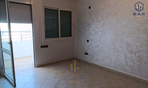 Apartament de închiriat la etajul al șaselea