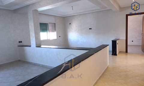 Apartament de închiriat la etajul al șaselea